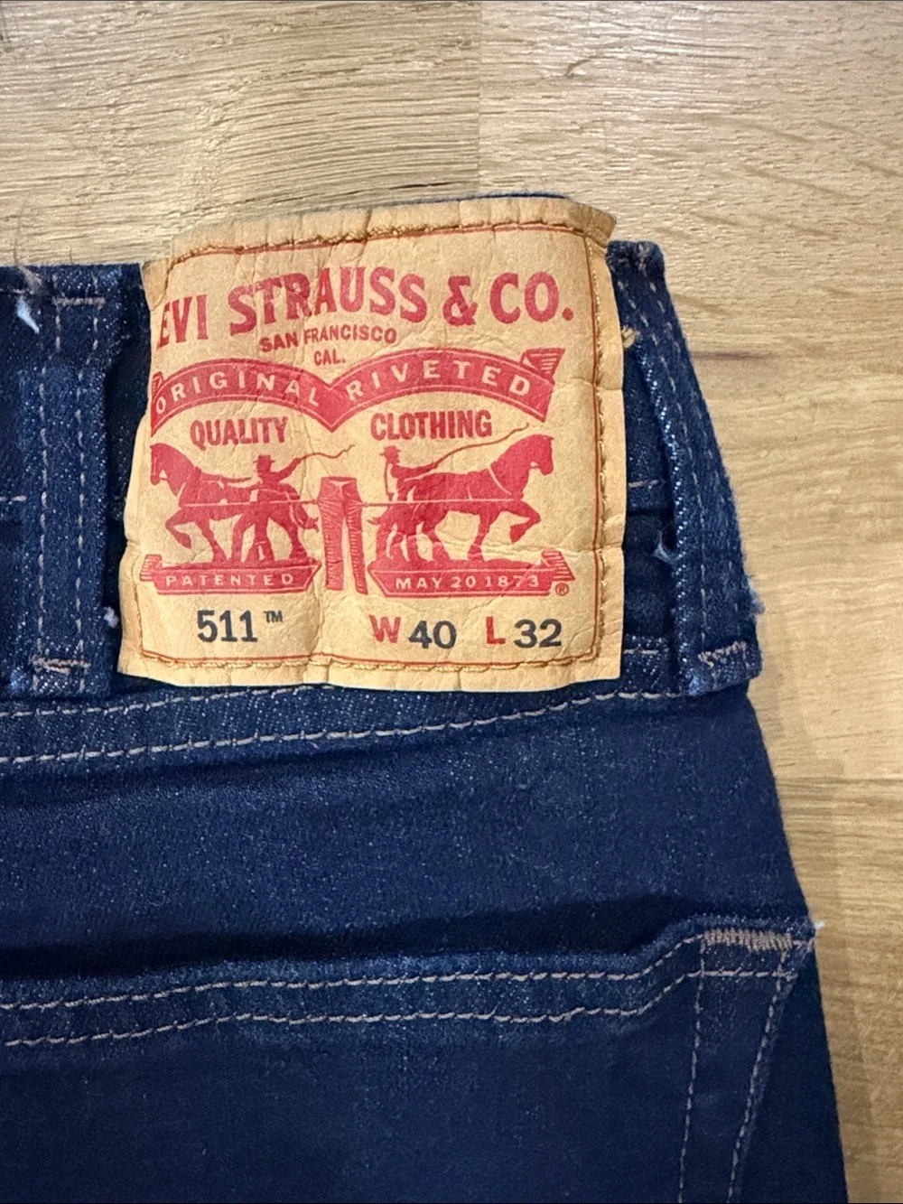 40x32 Levi's Men's Black Slim Straight Jeans